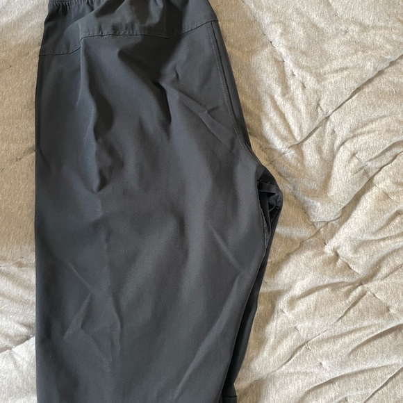 Lululemon ABC Joggers Size M - Picture 4 of 5